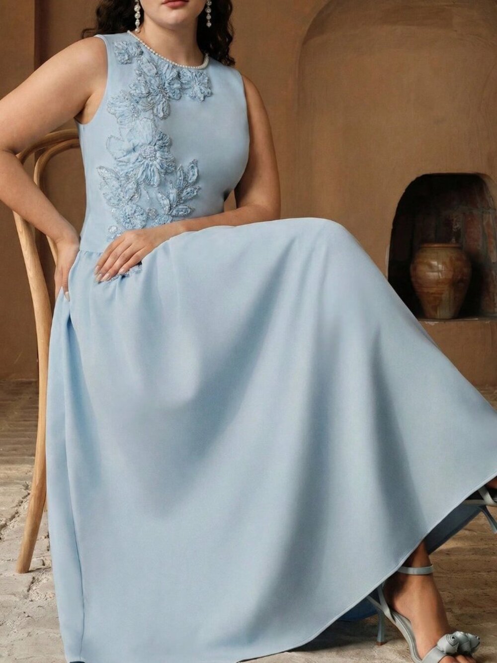 Blue Elegant Women's Plus Size Pearl Floral Pleated A-Line Maxi Dress - Picture 4 of 7